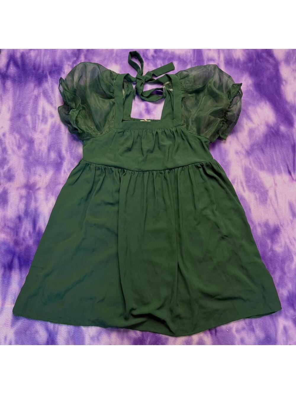 Entro emerald green sheer puff sleeve smock dress